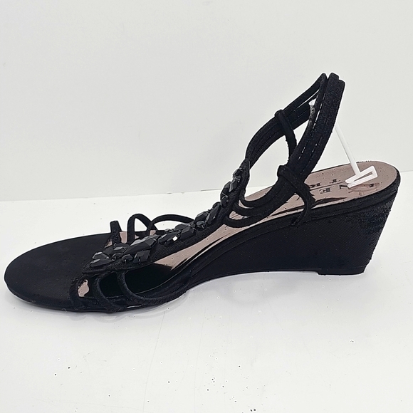 Women New York Transit Black Sandals with Strappy Gem Design, Size 8 - Picture 3 of 11